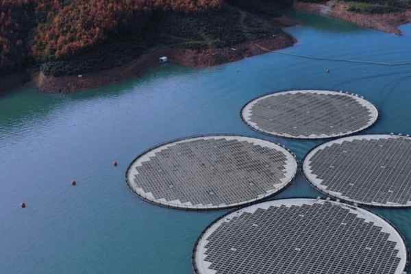 The solar farm that floats